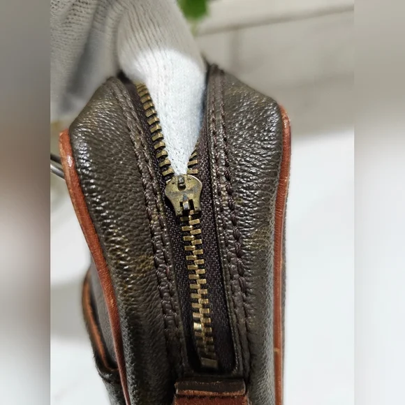 Louis Vuitton Brown Monogram Messenger Bag - Picture 5 of 11